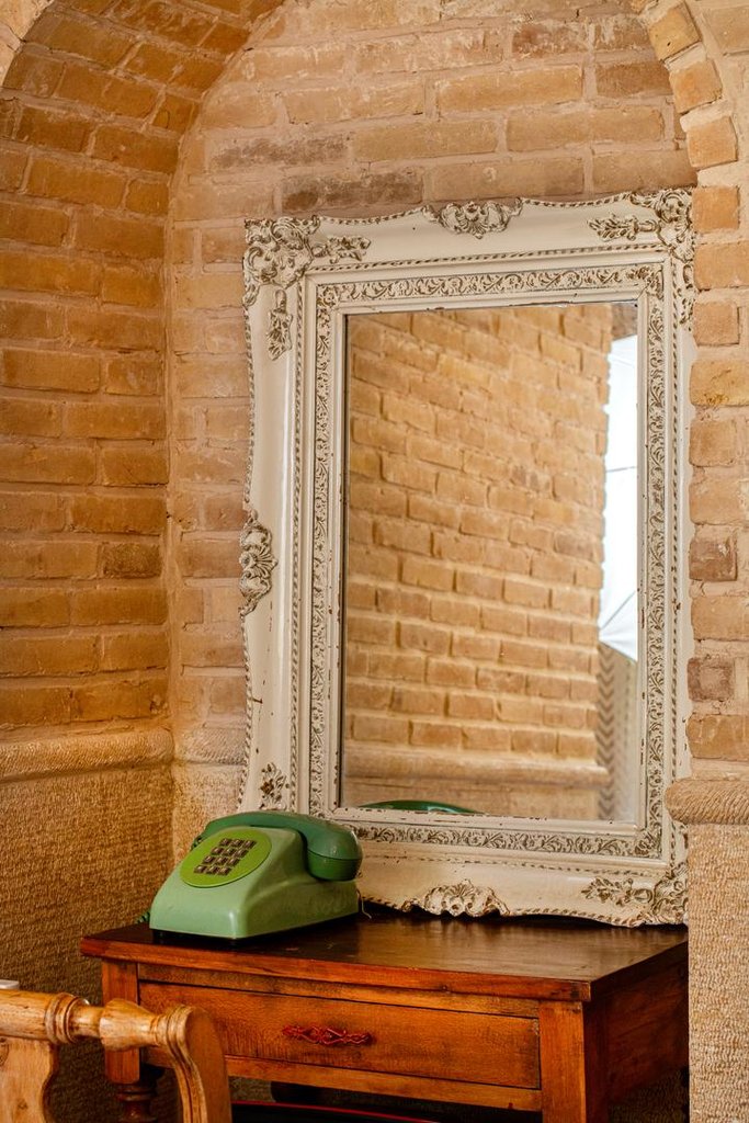 آبان - واحد رز