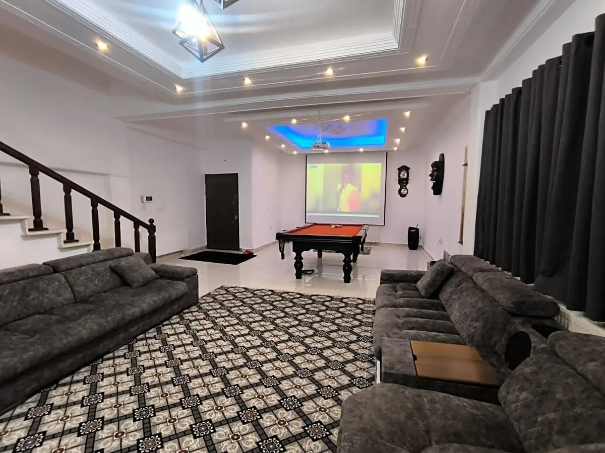 ویلا دوخوابه دوبلکس استخردار آبگرم پارمیس