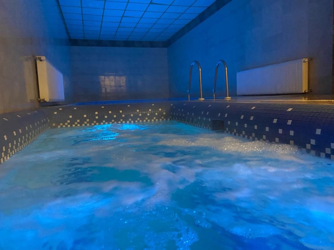 دوخوابه استخردار آبگرم ویرانی 9