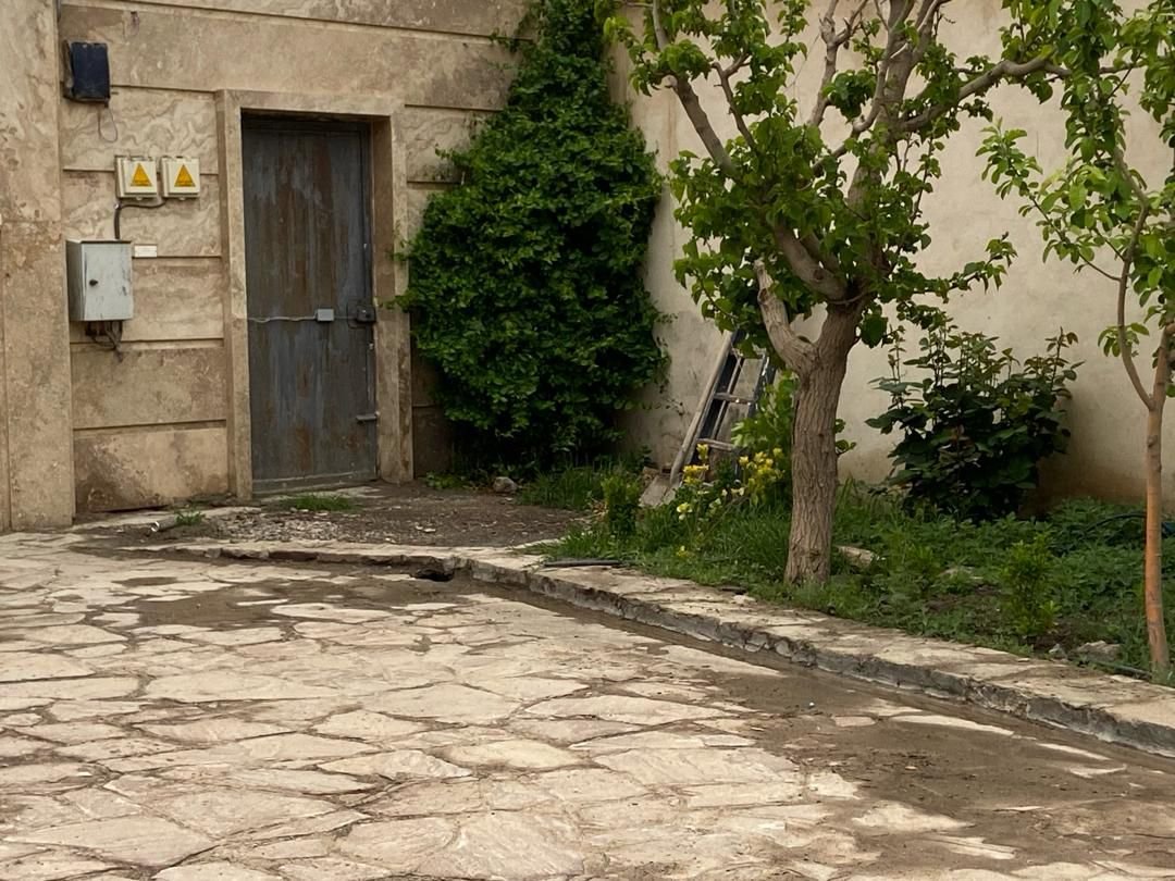 دوخوابه استخردار آبگرم ویرانی 9