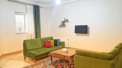 ویلا یک خوابه جنگلی استخردار آرام