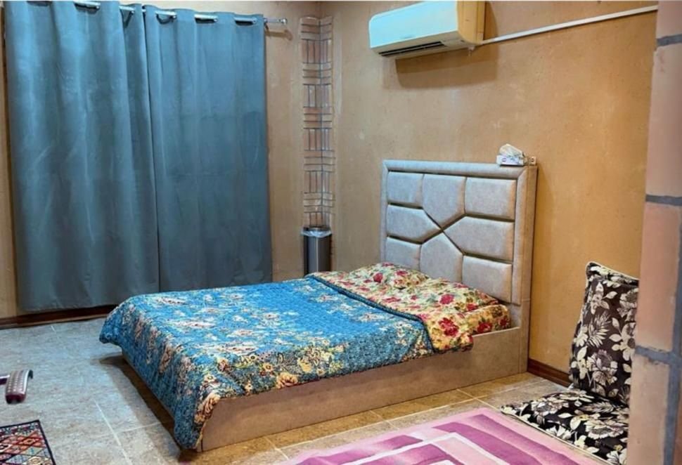 دوخوابه عمارت شاپوری استخردار