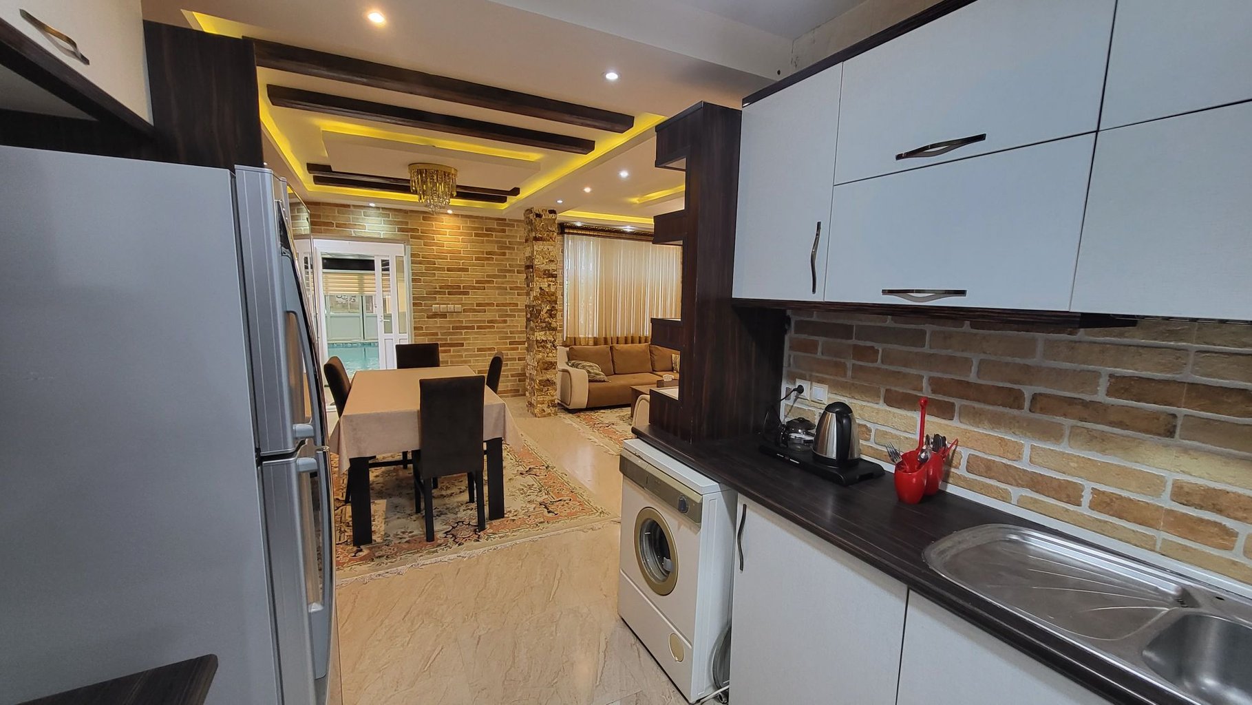 دوخوابه ساحلی استخردار آبگرم سوفی