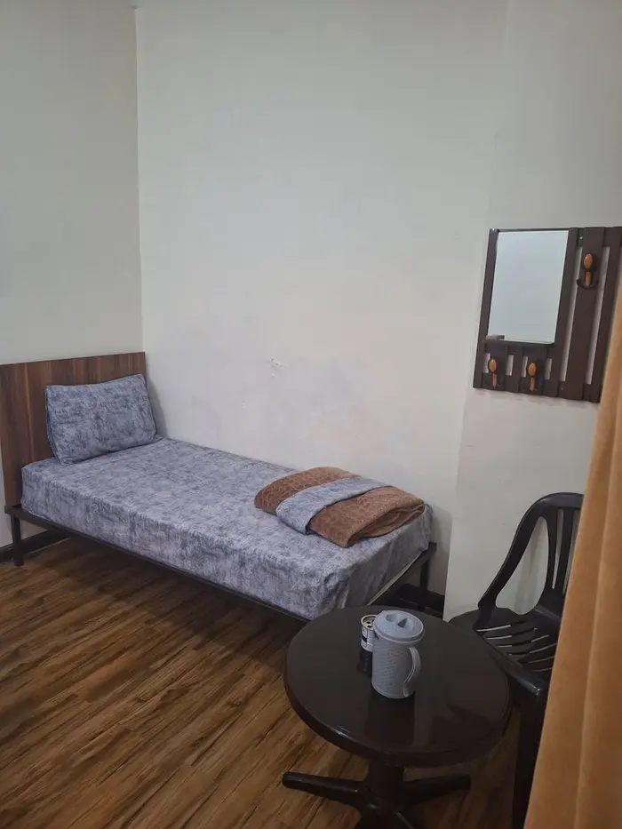 مسافرخانه فردوسی - واحد یک تخته 1