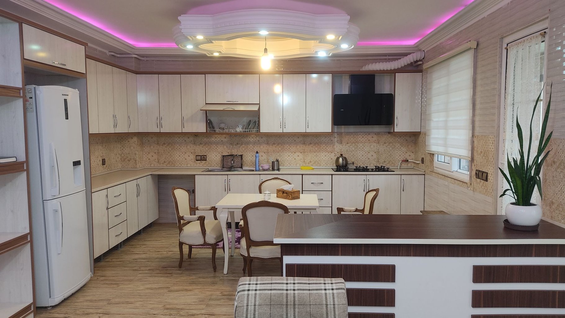 سه خوابه استخردار آبگرم کاسپین 2