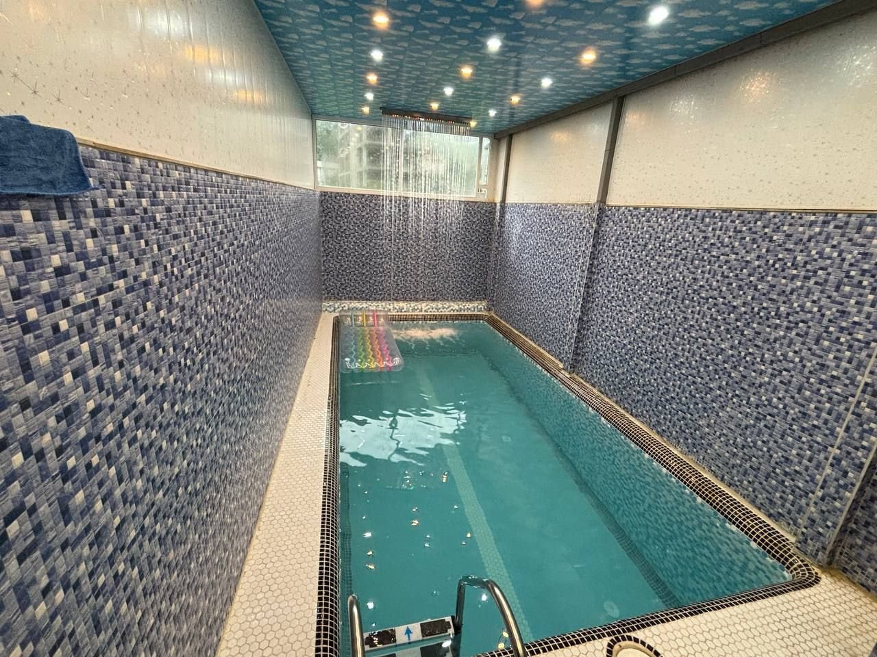 یک خوابه سوئیسی استخردار آبگرم تیدا