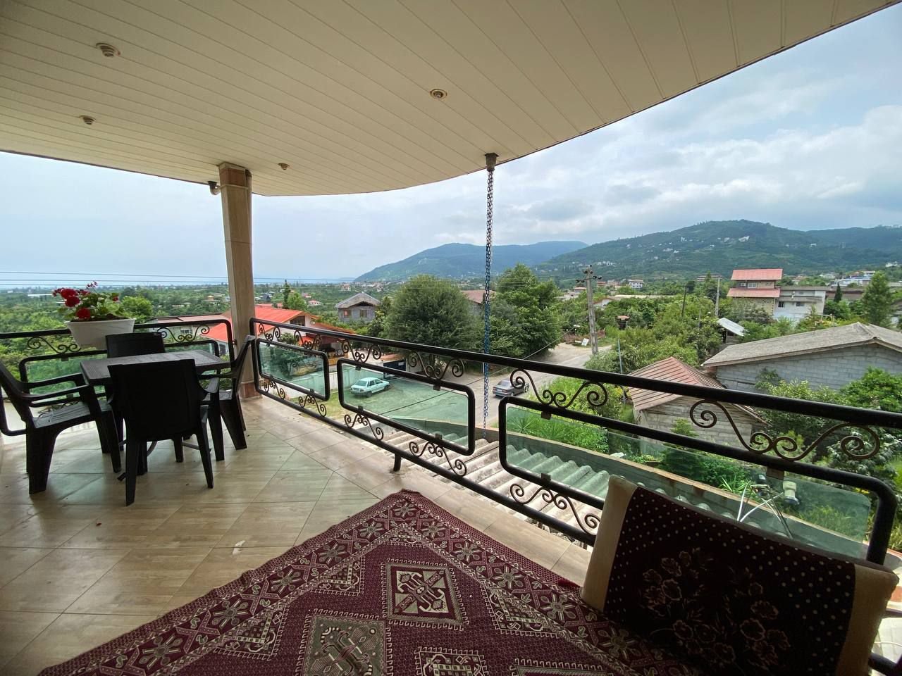 یک خوابه جنگلی طلاسر