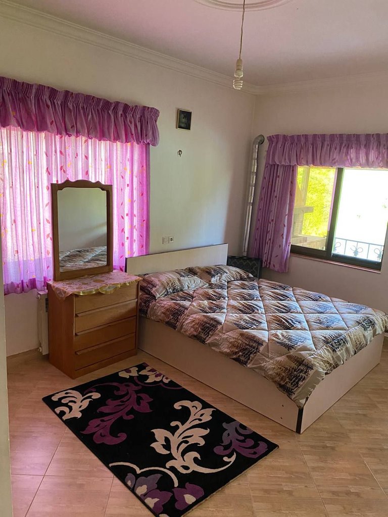 یک خوابه جنگلی طلاسر