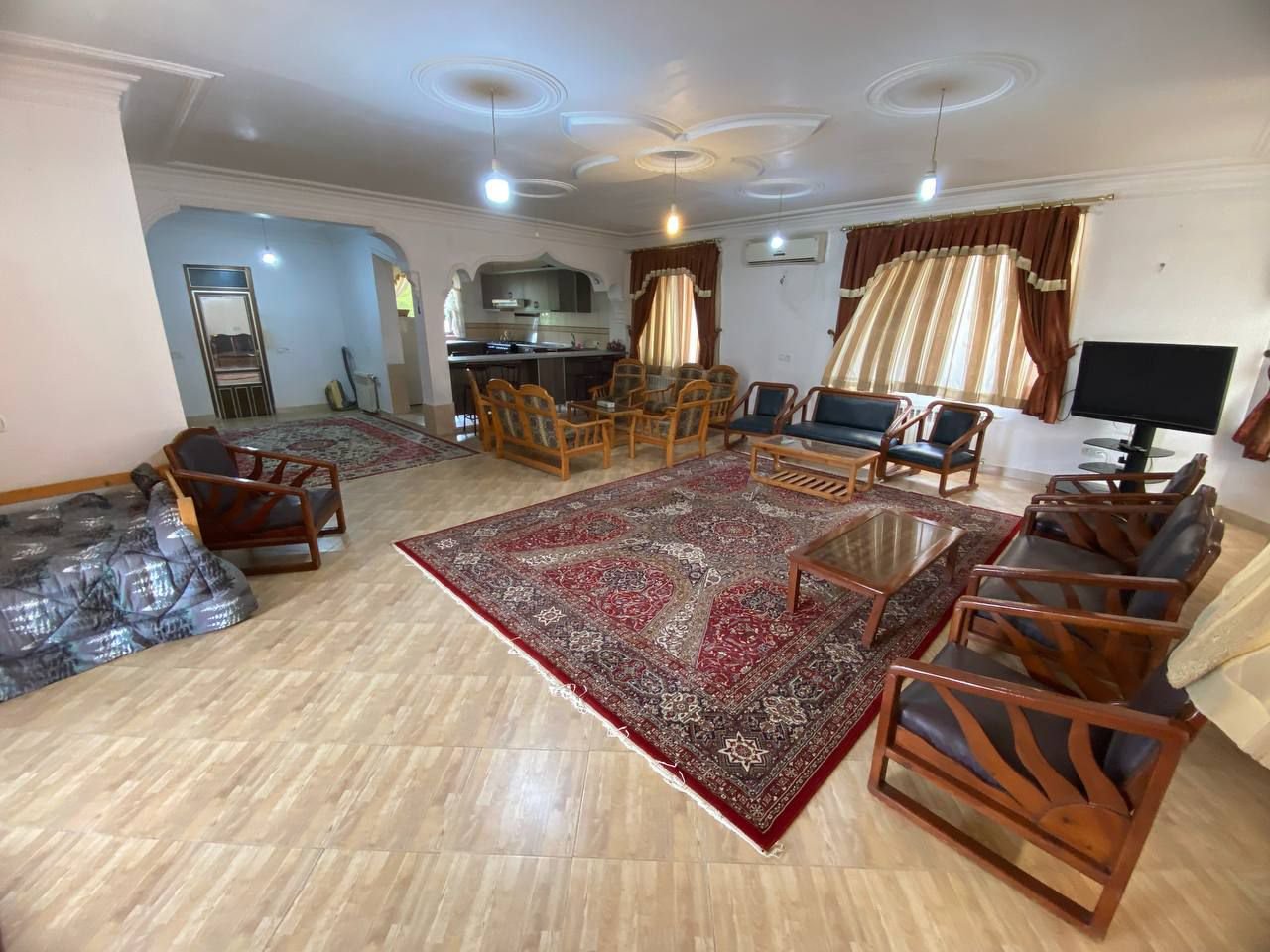 یک خوابه جنگلی طلاسر