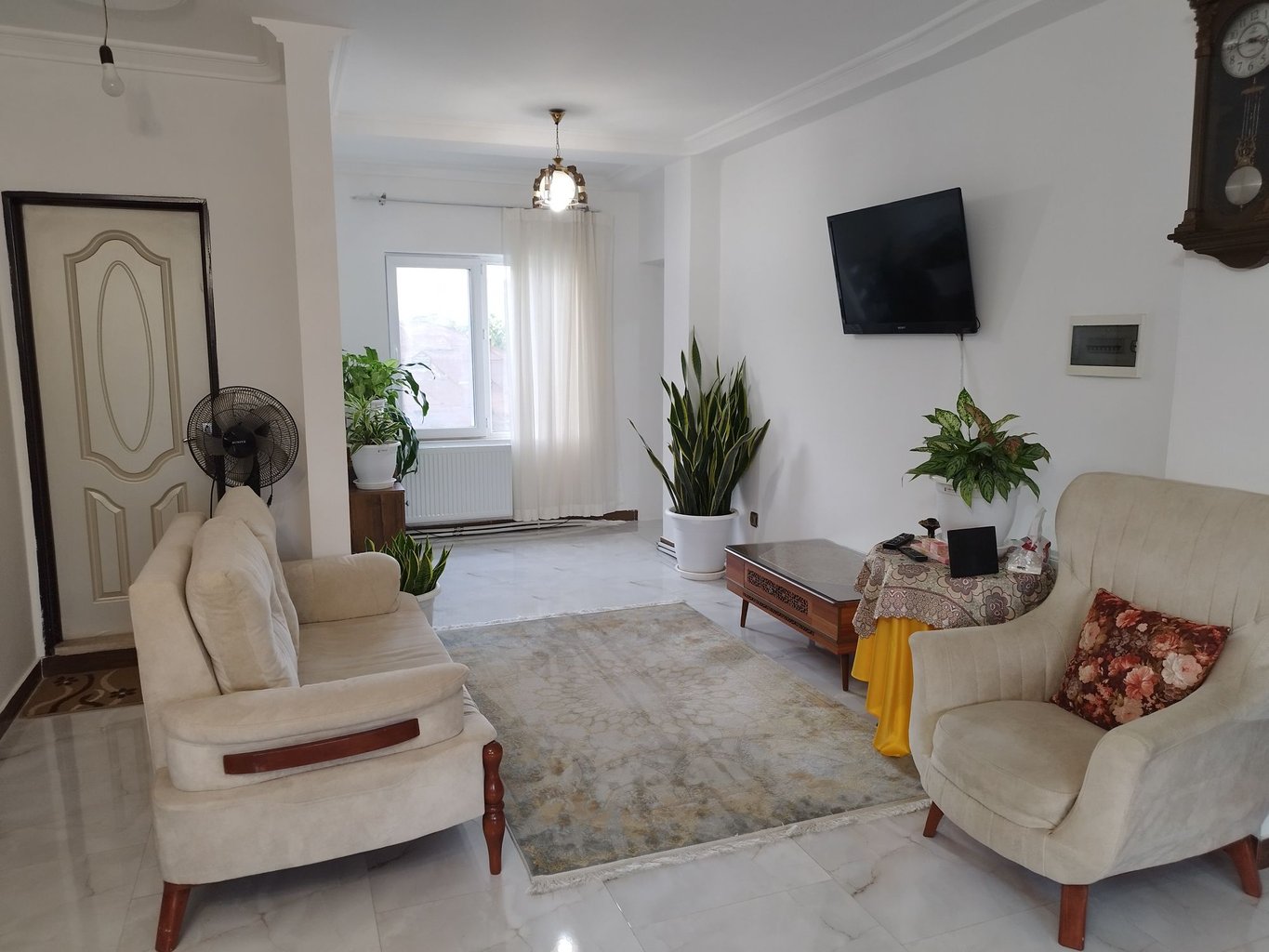 ویلا یک خوابه استخردار آبگرم رعنایی