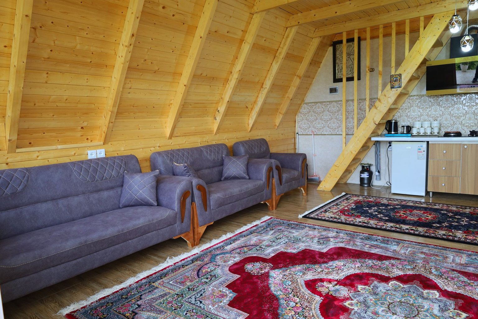 یک خوابه سوئیسی توسکا ازارسی