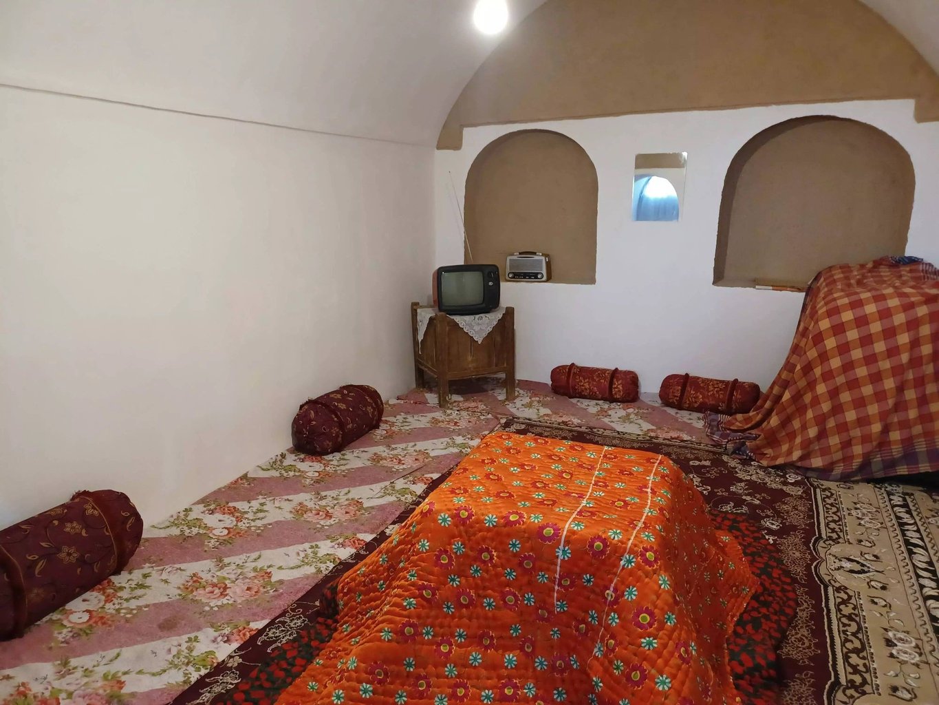 بوم گردی خانه باغ صفا - واحد همکف