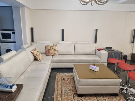 ویلا دوخوابه استخردار باغ مهتاب - مبلمان ال، روبروی تلویزیون 