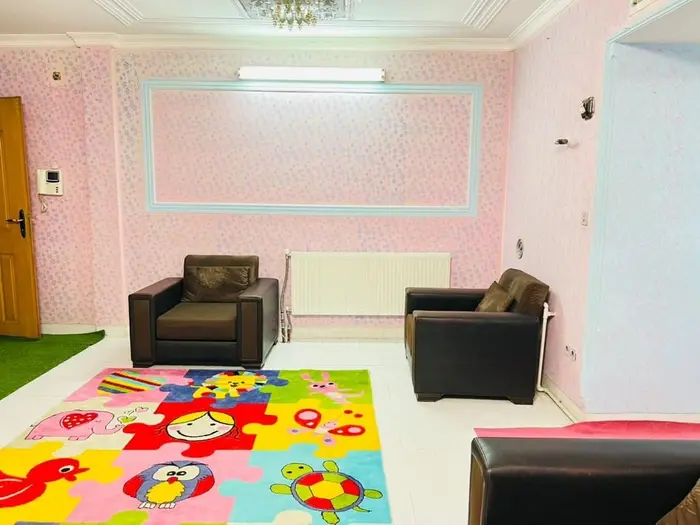 آپارتمان یک خوابه خانه عروسکی قدوسی غربی