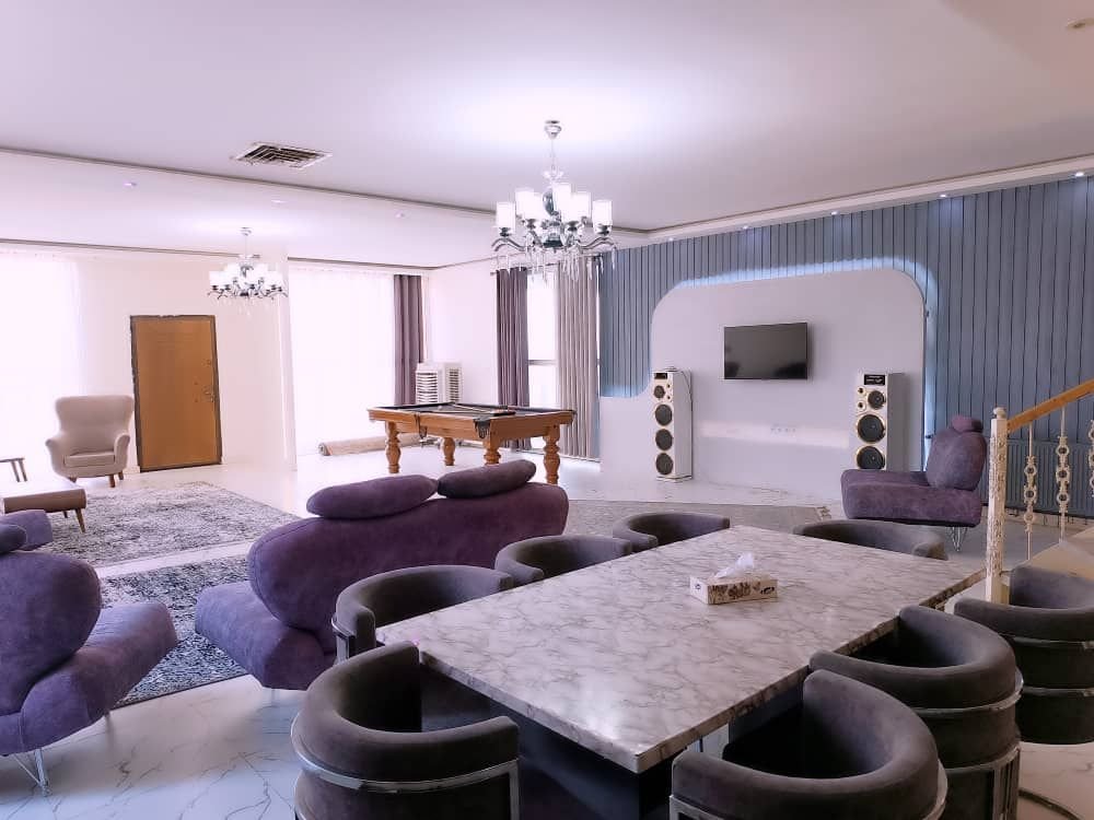 ویلا چهارخوابه استخردار آبگرم گلبرگ ۱ - حال طبقه همکف 