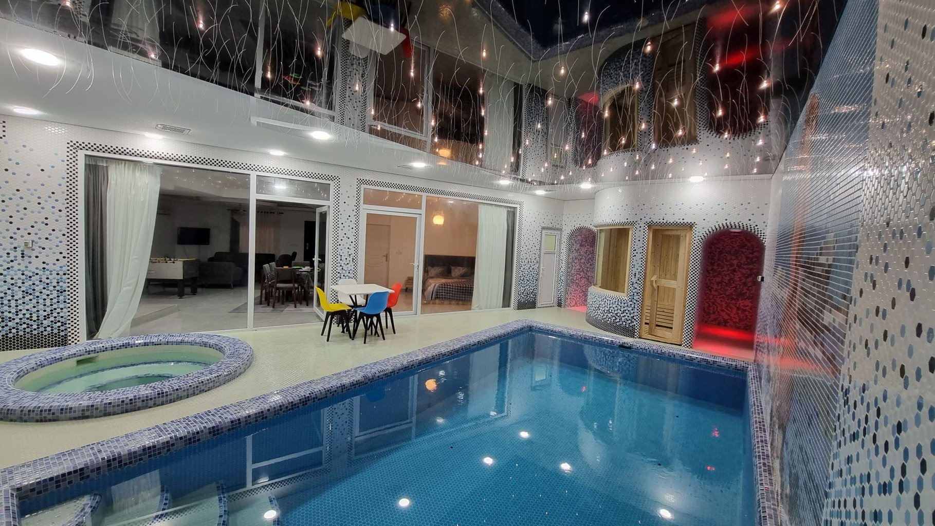 ویلا دو خوابه استخردار آبگرم شاهان 1