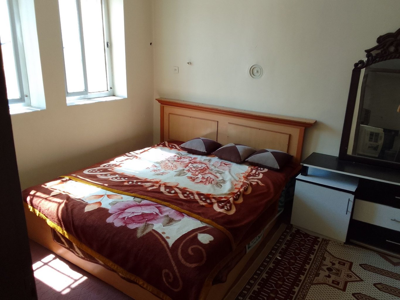 سوئیت دوخوابه تیموری 1