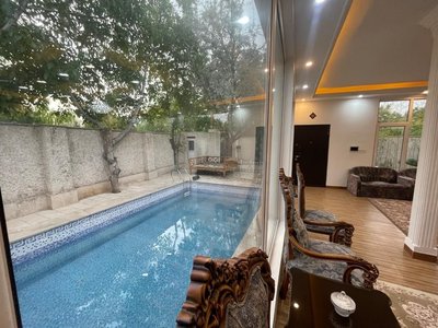 ویلا دوخوابه استخردار گل شرقی