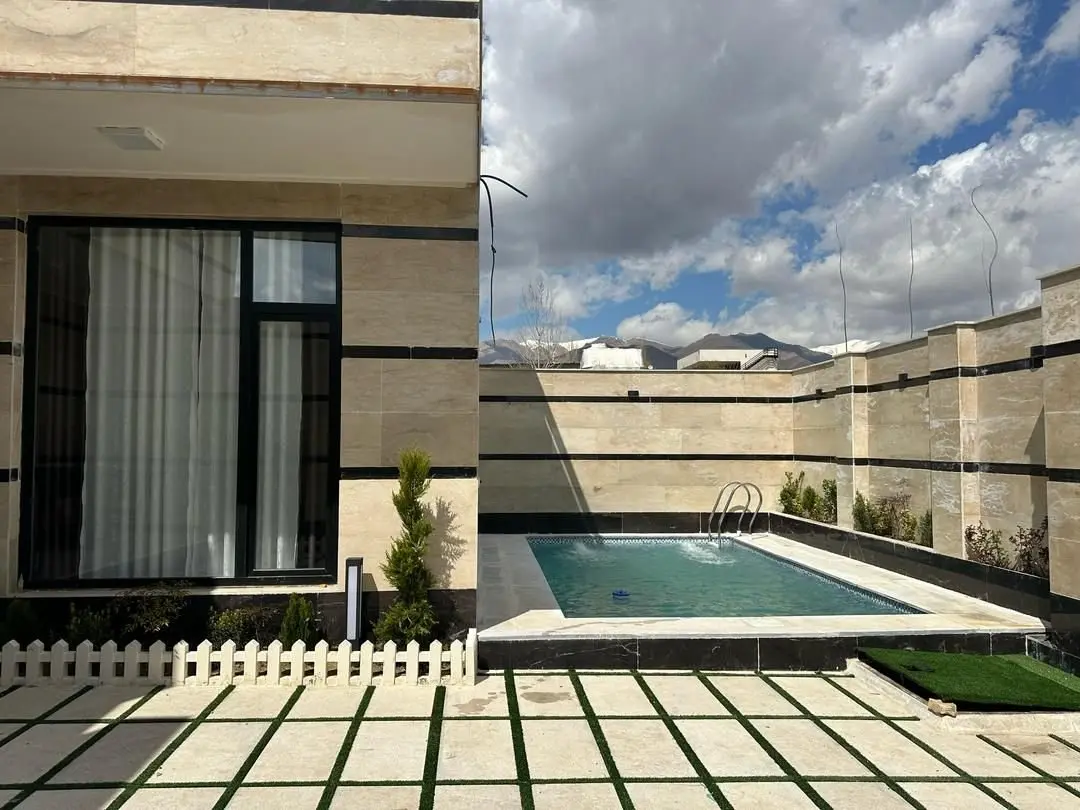 ویلا دوخوابه استخردار آبگرم شفق