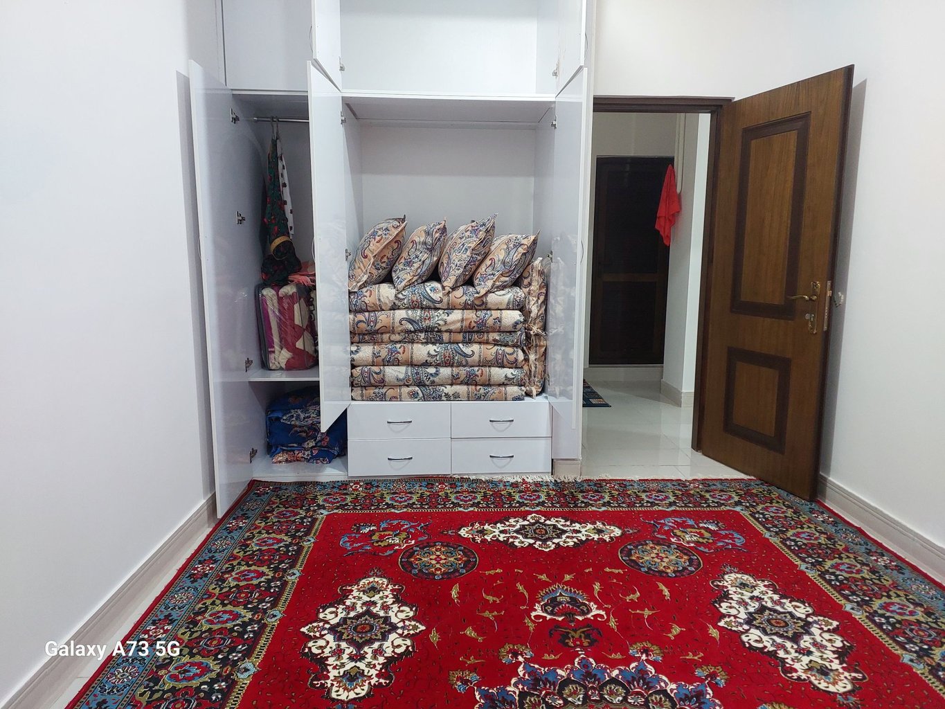 سوئیت دوخوابه وارش 