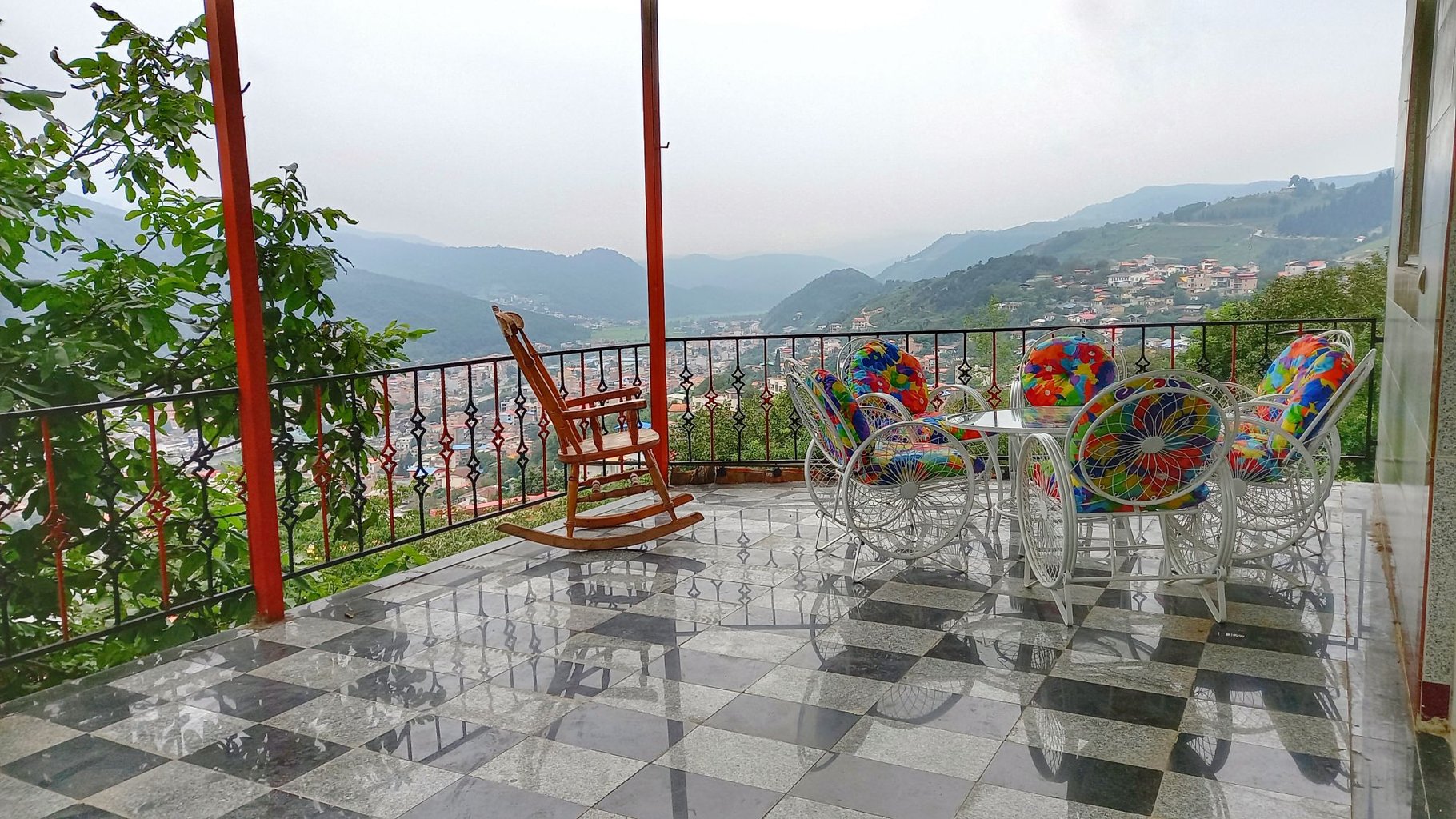 یک خوابه جنگلی بید مجنون