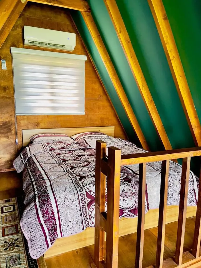 کلبه یک خوابه سوئیسی جکوزی دار شووا - واحد ۲