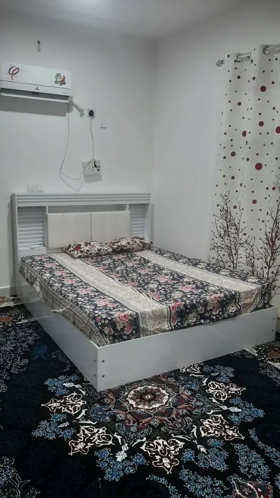 ویلا دوخوابه استخردار قمیش - اتاق خواب همراه با کولر ۱۲ اسپیلت