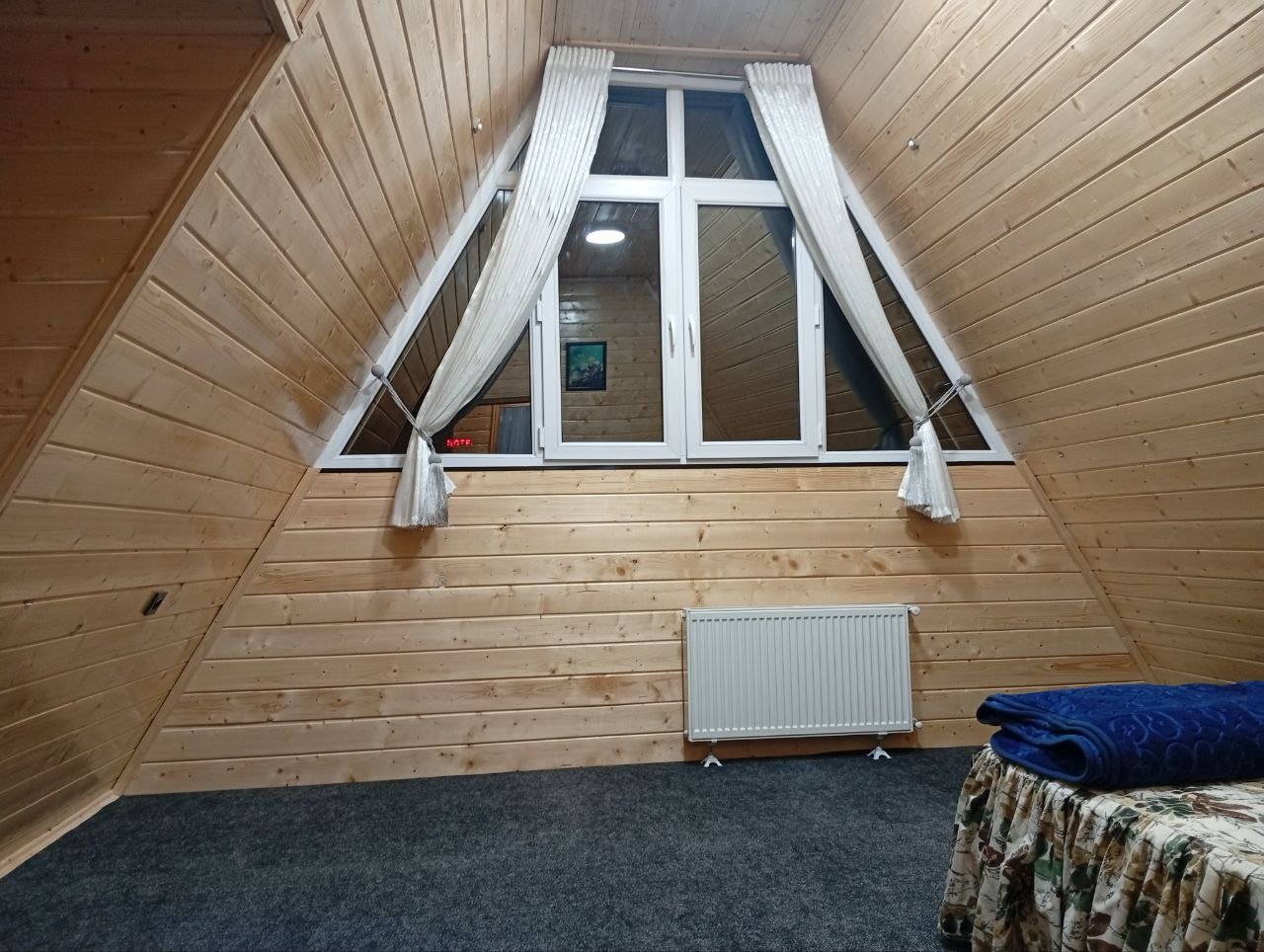 کلبه دوخوابه سوئیسی راحیل سه هزار