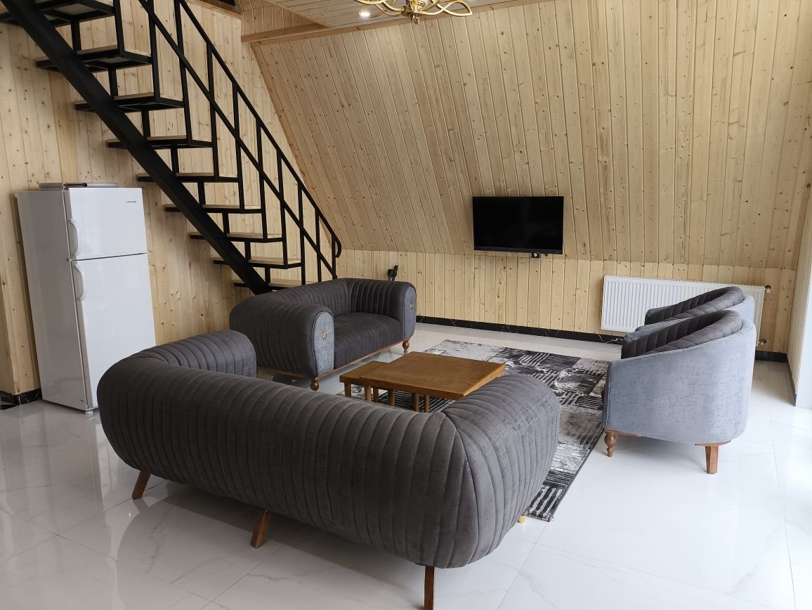 کلبه دوخوابه استخر‌دار گیسوم