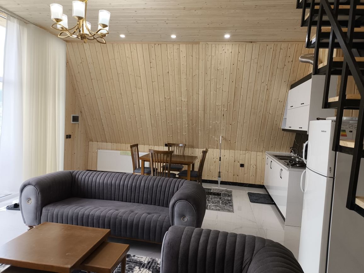 کلبه دوخوابه استخر‌دار گیسوم