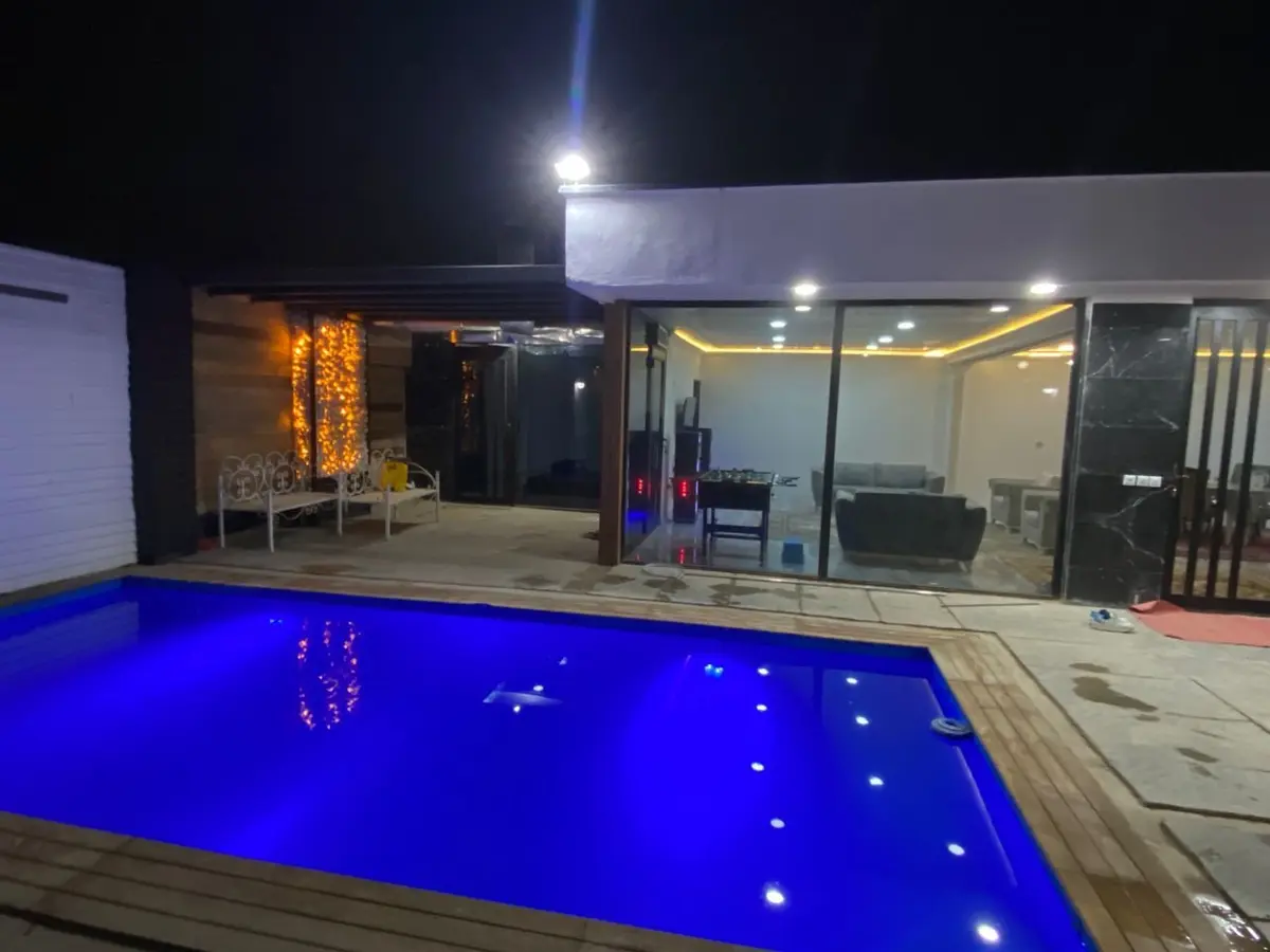 ویلا دوخوابه استخردار آبگرم خیام 1