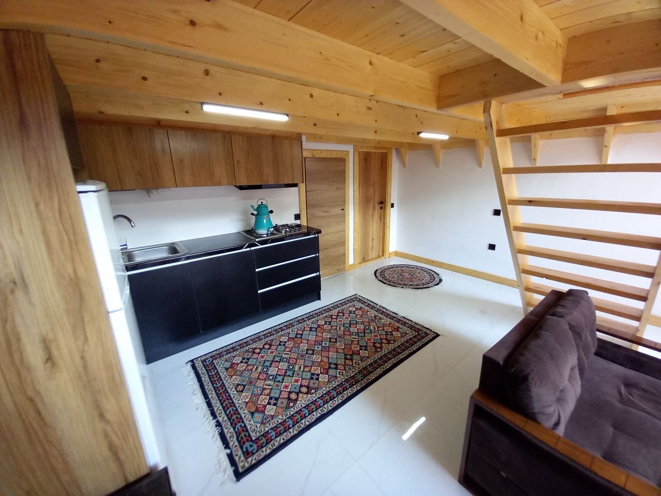 یک خوابه جنگلی عشق