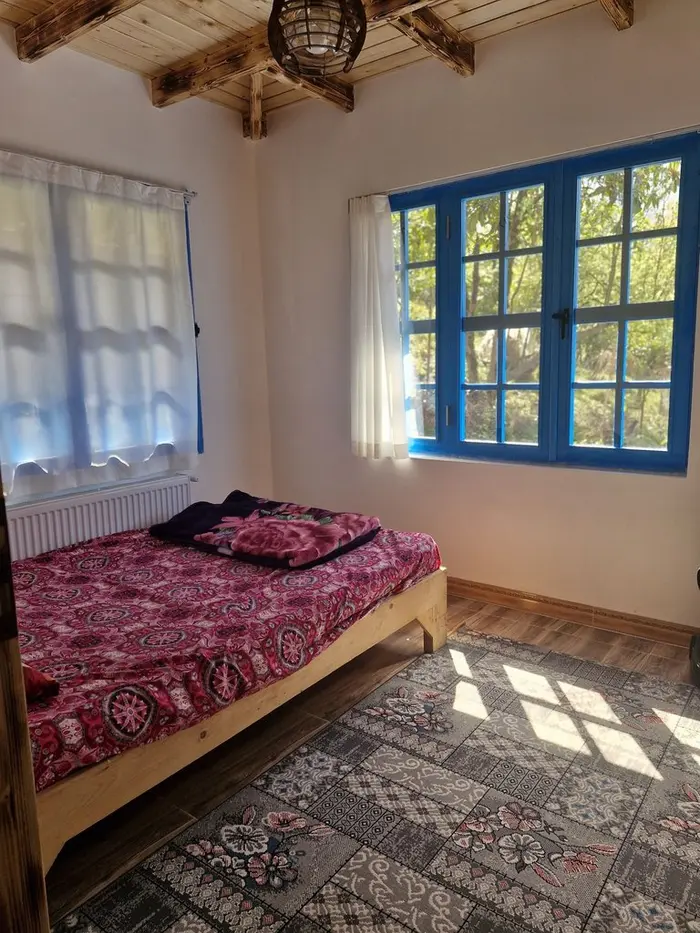 کلبه دوخوابه جنگلی سرولات