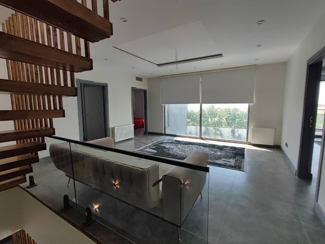 ویلا سه خوابه دوبلکس استخردار زیبادشت