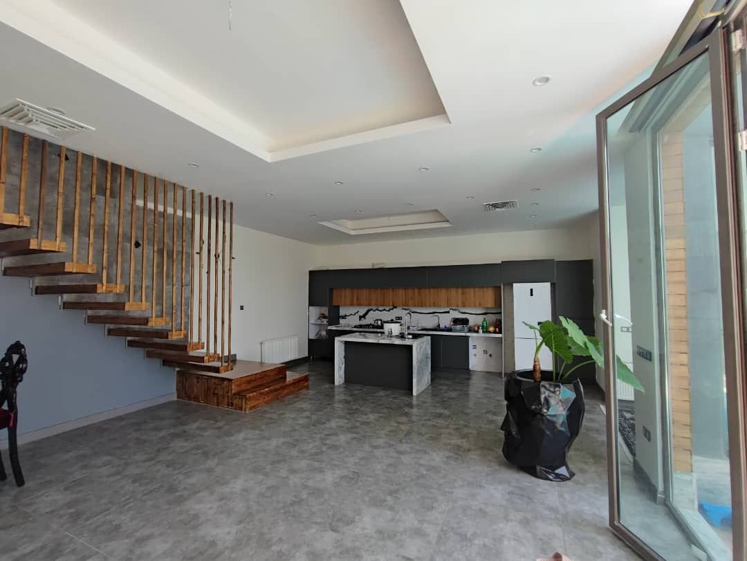 ویلا سه خوابه دوبلکس استخردار زیبادشت