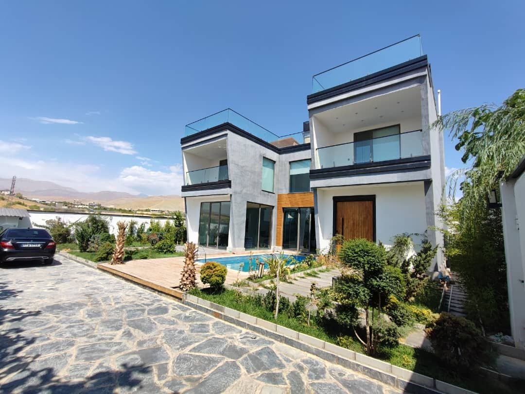 ویلا سه خوابه دوبلکس استخردار زیبادشت