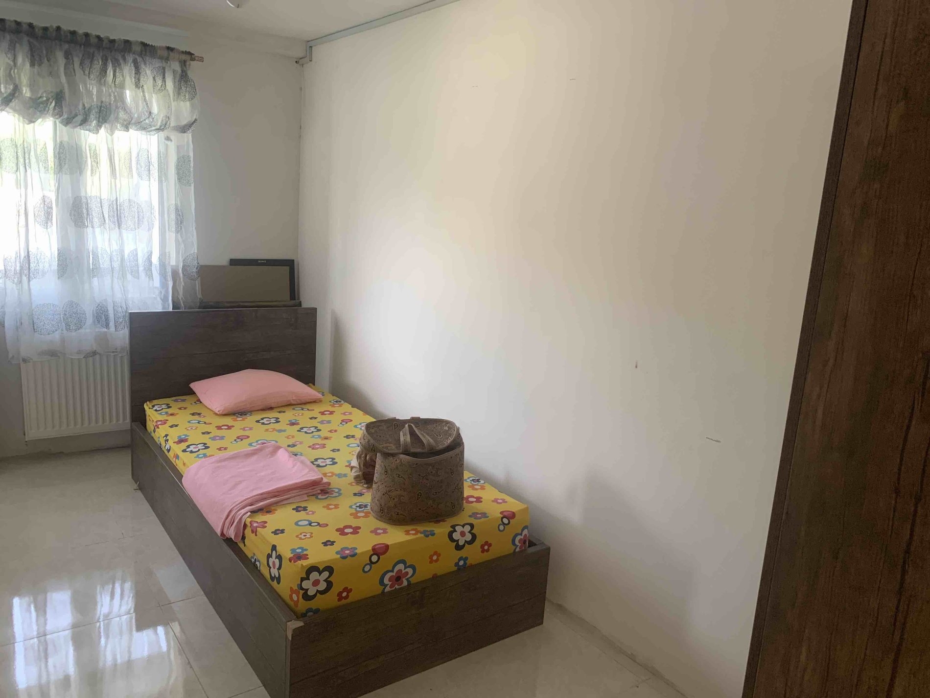 دوخوابه ساحلى استخردار آبگرم شفارود