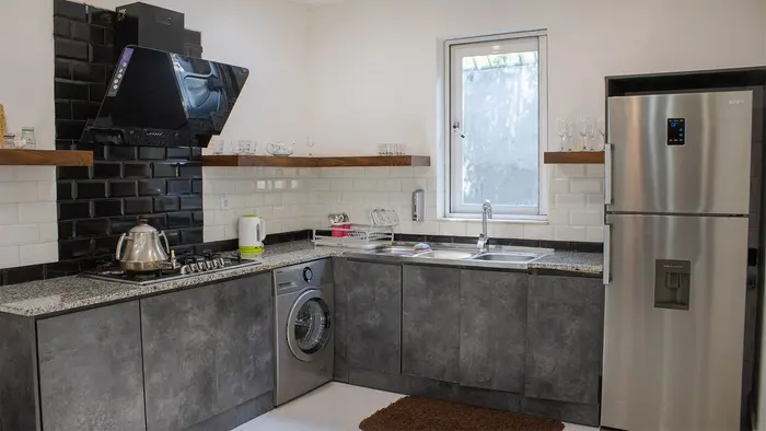 ویلا چهارخوابه استخردار آبگرم دریا