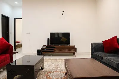 ویلا چهارخوابه استخردار آبگرم دریا