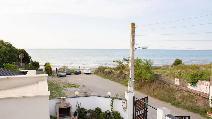 ویلا چهارخوابه استخردار آبگرم دریا