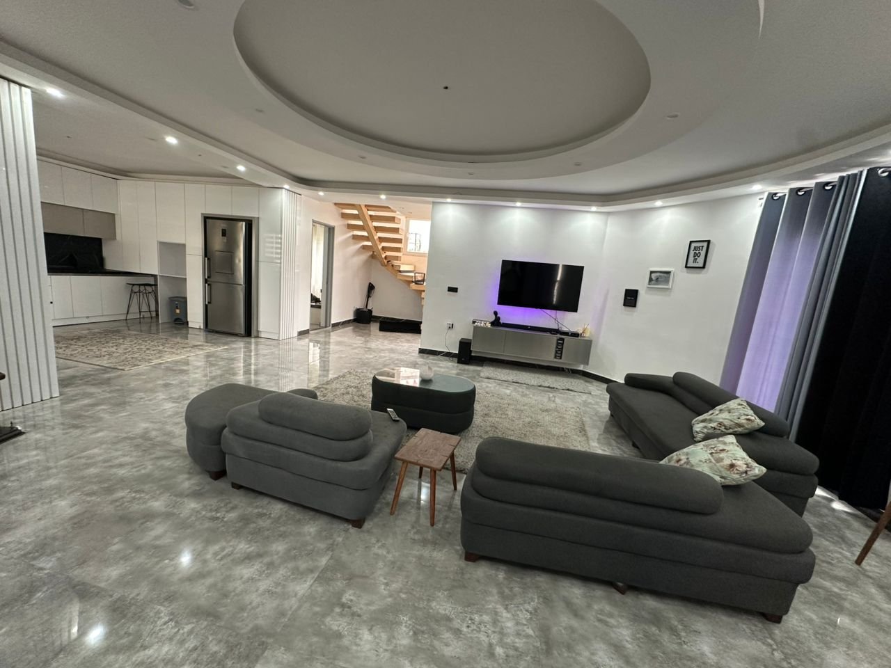 ویلا سه خوابه عظیم