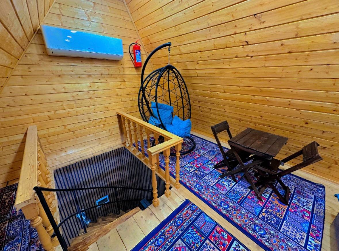 کلبه دوخوابه سویٔیسی شریف