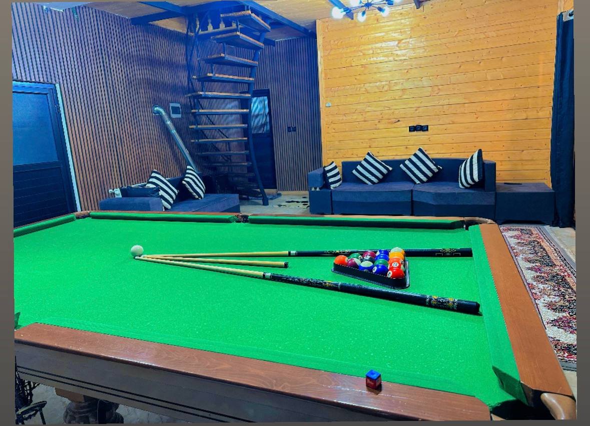 کلبه دوخوابه سویٔیسی شریف