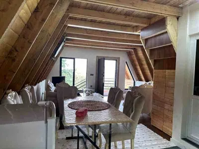 کلبه دوخوابه سوئیسی یادگار سبز