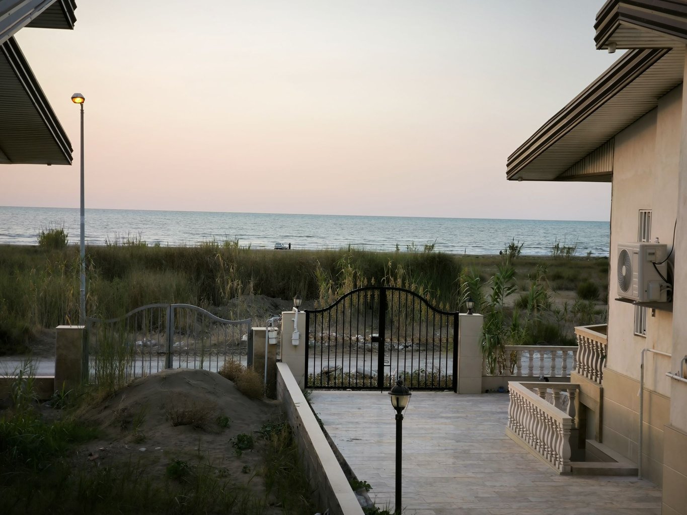 دوخوابه ساحلی لاریم