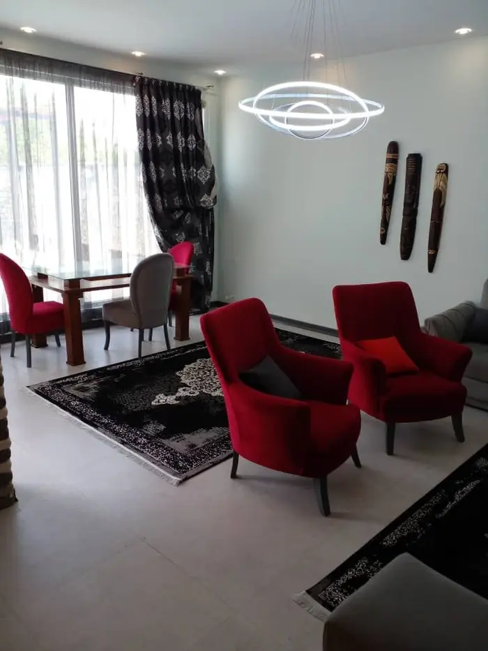 ویلا دوخوابه استخردار شاهان 1 - پذیرایی