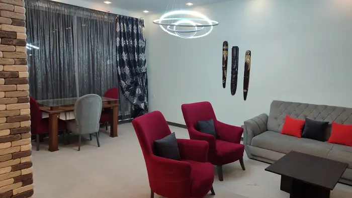 ویلا دوخوابه استخردار شاهان 1 - پذیرایی