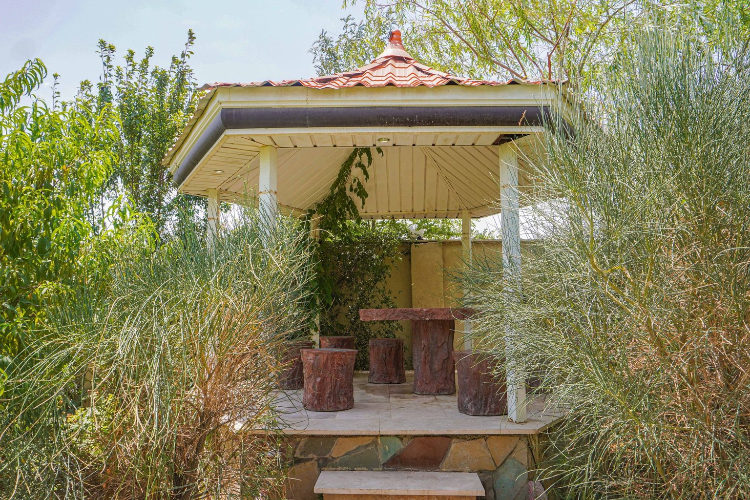 ویلا دو خوابه استخردار واحدی