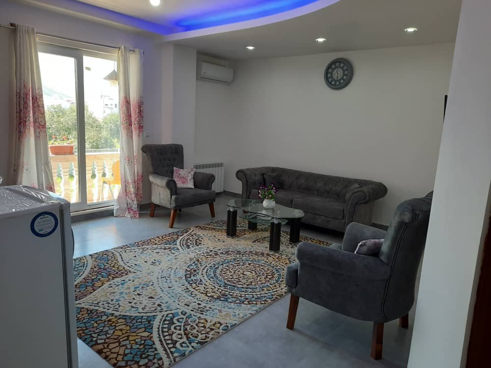 یک خوابه لوکس کامیاب