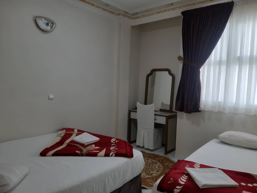 مسافرخانه ممتاز تیراژه واحد سه تخته 2